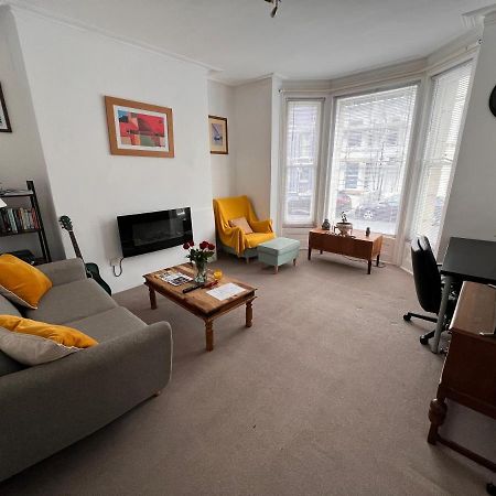 Lovely - 1 Bedroom Flat In Hastings Town Centre Eksteriør bilde