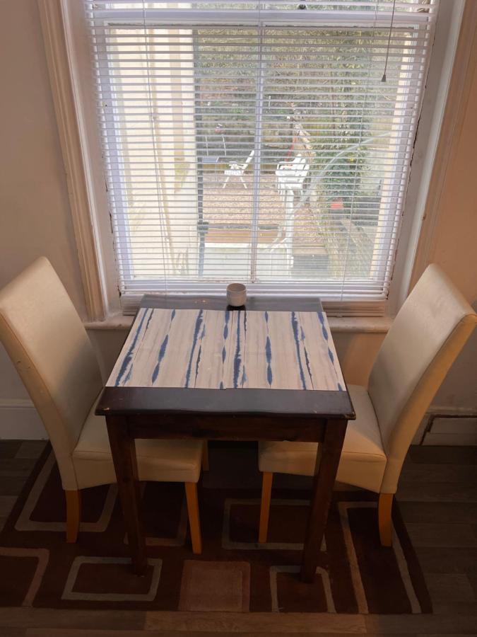 Lovely - 1 Bedroom Flat In Hastings Town Centre Eksteriør bilde