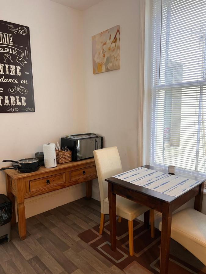 Lovely - 1 Bedroom Flat In Hastings Town Centre Eksteriør bilde