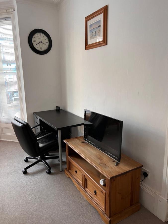 Lovely - 1 Bedroom Flat In Hastings Town Centre Eksteriør bilde